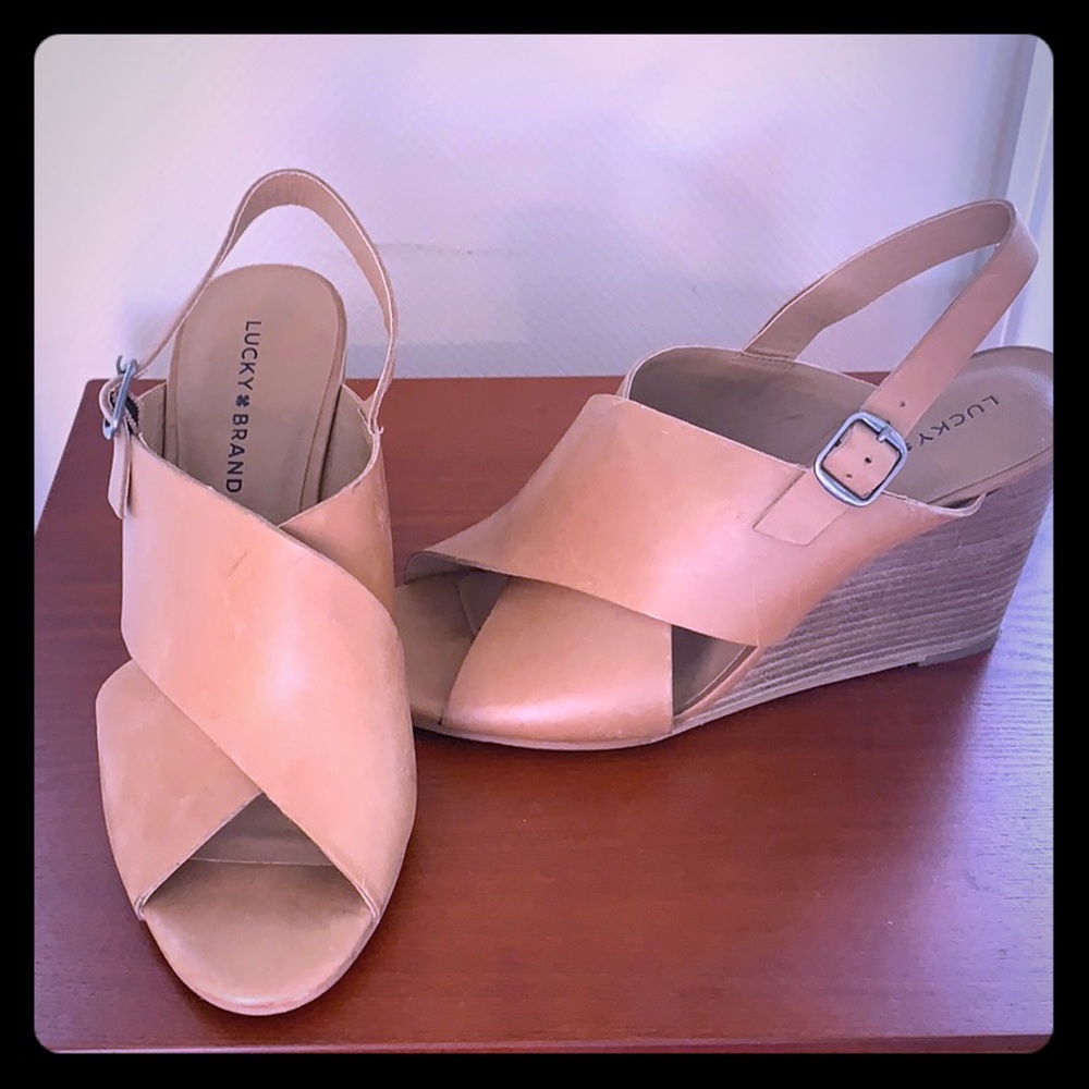 ⚠️PRICE DROP⚠️Lucky Brand Leather wedges